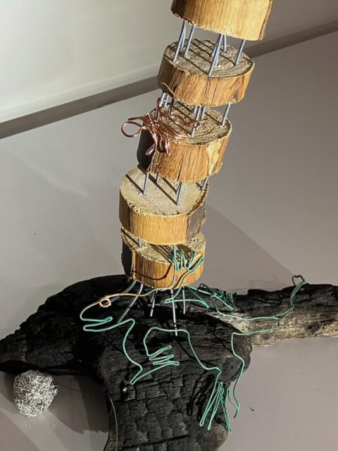 'Mirage' Wire & Wood Tree Sculpture with a close up on the copper wire lizard on the Base for the "Side Room" 'Lizards Gone Troppo" Exhibition at The Lazy Lizard Gallery in Cobargo South Coast NSW Pic2